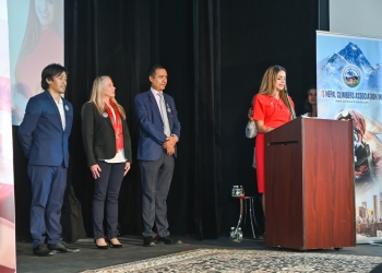 8AD4CD12-44E0-401F-8696-2E0074EEA883