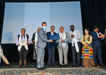 C5F0FEE2-A474-4D43-B544-5FC060BADF41